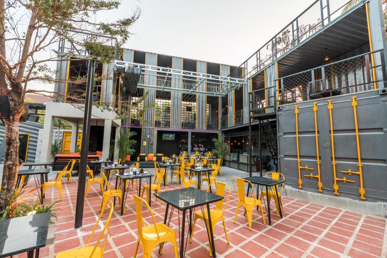 White Rabbit Hostel Siem Reap Exteriér fotografie