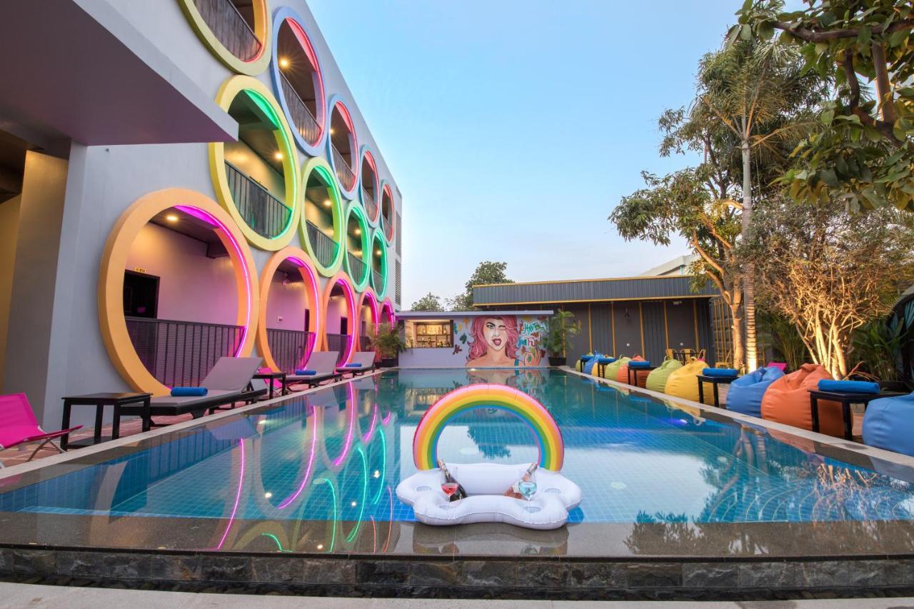 White Rabbit Hostel Siem Reap Exteriér fotografie