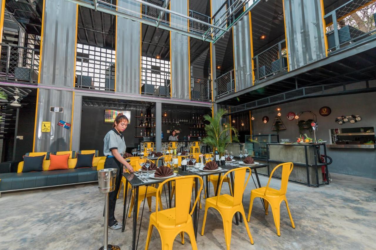 White Rabbit Hostel Siem Reap Exteriér fotografie