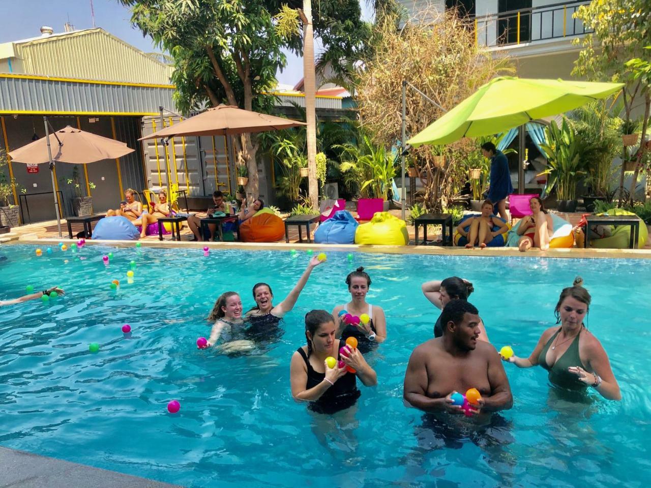 White Rabbit Hostel Siem Reap Exteriér fotografie